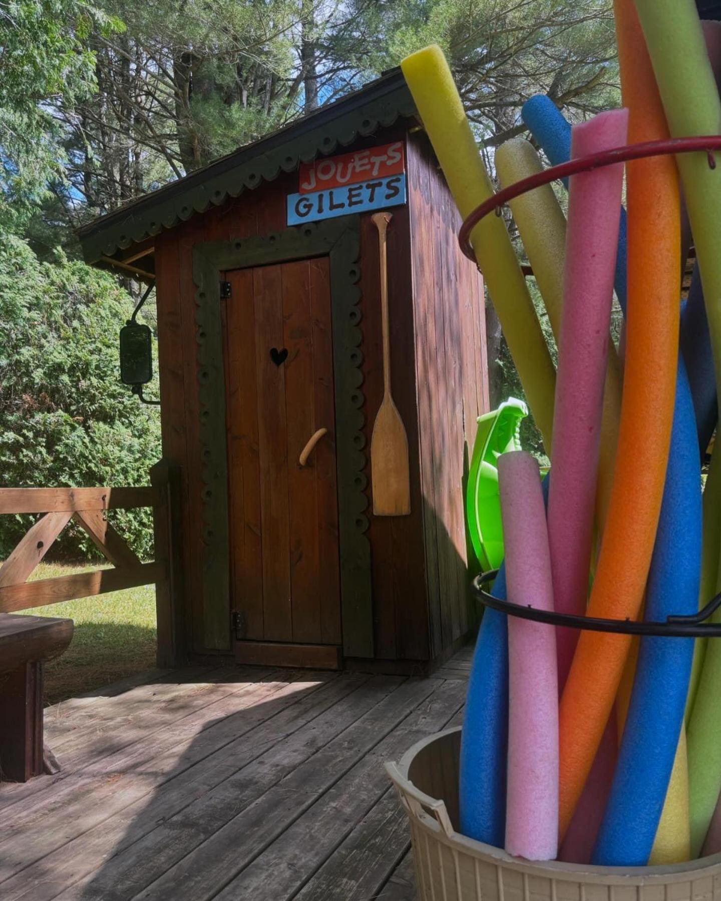 Domaine Chalets Des Pins Rawdon Buitenkant foto